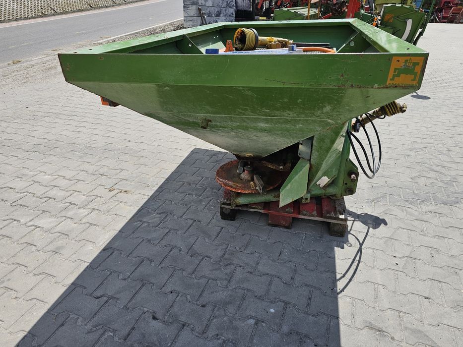 Rozsiewacz do nawozu Amazone ZA-U 1001