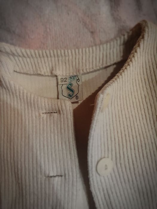 Bolerko beżowe z kwiatkiem