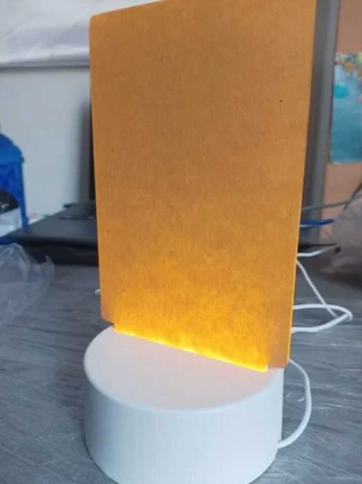 Акриловая прозрачная светящаяся доска с календарем для заметок.