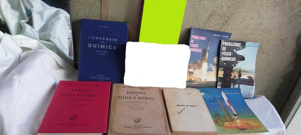 Livros Escolares de Físico-Química (Relíquias)