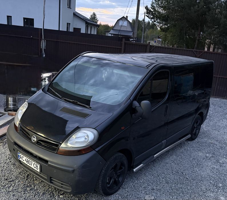 Nissan Primastar Renault trafik Vivaro