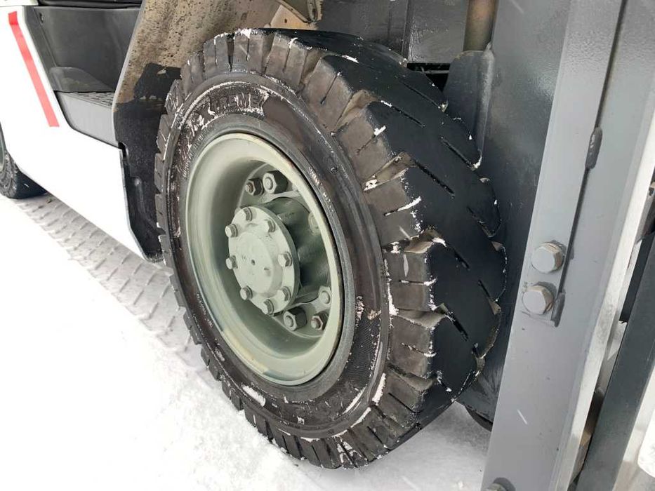 Вилочний автонавантажувач TCM (Nissan), напрацювання 5045 мотогодин.