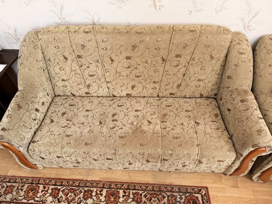 Диван б/у 2000+ торг