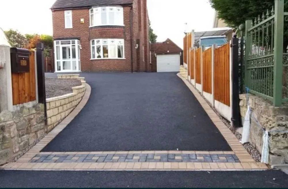 Благоустрій теритрій у Киіві та областях