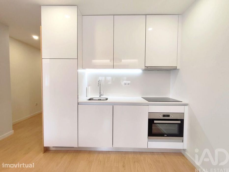 Apartamento T1 em Cedofeita, Santo Ildefonso, Sé, Miragaia, São Nicola