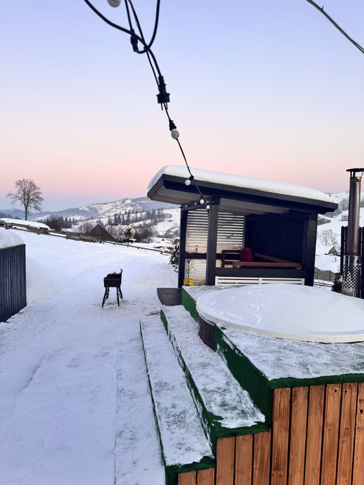 Оренда котеджу в Карпатах з чаном-джакузі