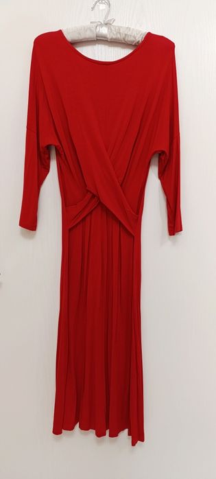 Sukienka czerwona Feme Stage Eva Minge rozmiar 36 S