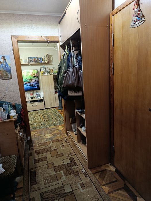 3 ну Червоний Камінь 60м2
