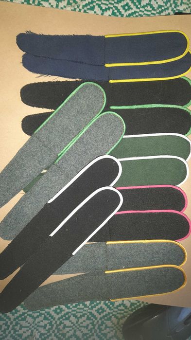 Нарукавные нашивки и сувениры