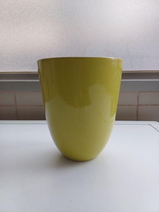 Vaso/Cache-pot alto de cor amarelo esverdeado