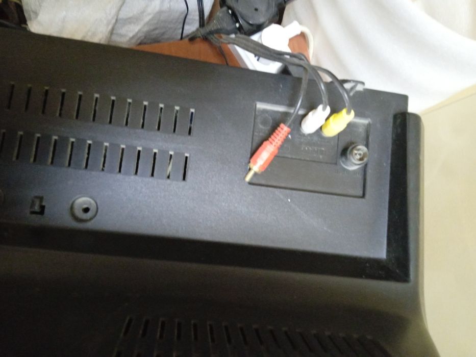 Продам Японский телевизор NEC с приставкой Т-2.