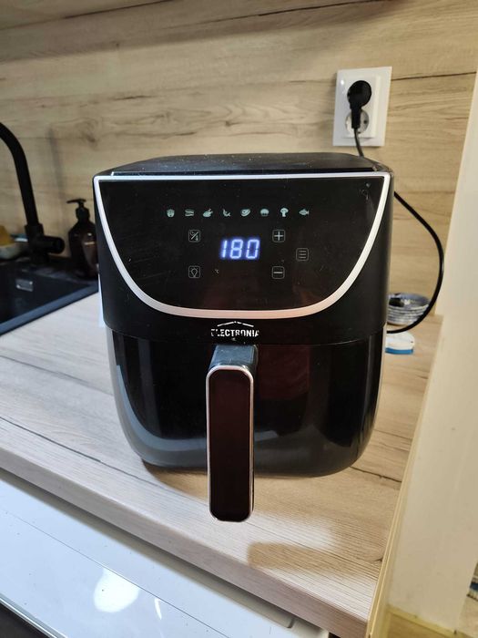 Air fryer electronia