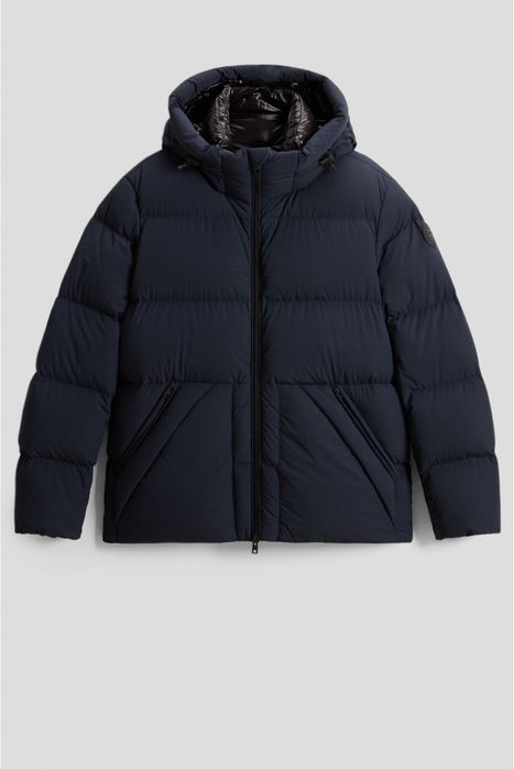 Продаю пуховик Woolrich