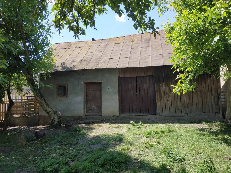 Ділянка з будинком