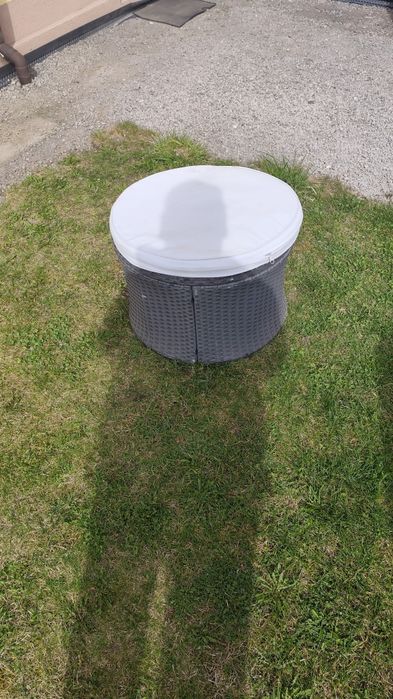 Meble ogrodowe sofa