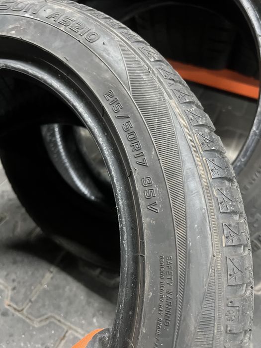 Шини,Резина,Пара,Зима 215/50/17 95V Falken EuroAll Season AS210