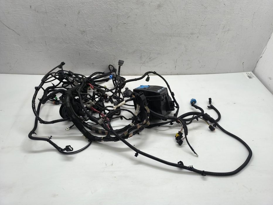 Wiazka instalacja silnika cała renault captur i 0.9tce 240111789r
