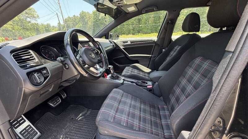 2017 Volkswagen Golf GTI SE