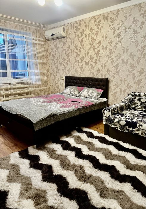 Квартира посуточно 1к Центр Павлоград 099.418.1561