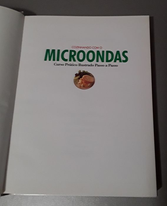 Livro: Cozinhando com o Microondas, como novo!
