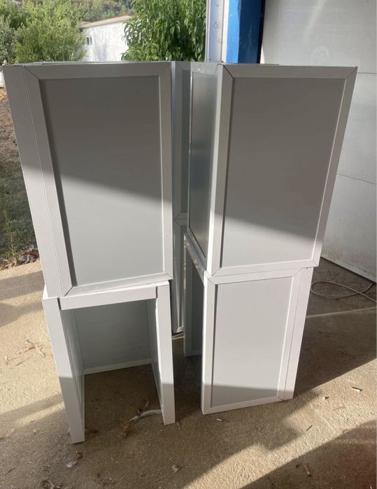 Caixas para bilhas do gás novas