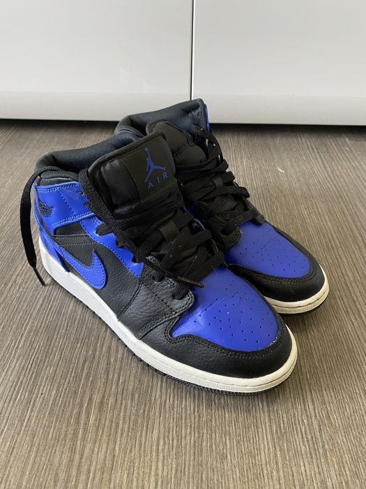 Nike Air Jordan 1 Mid "Hyper Royal"