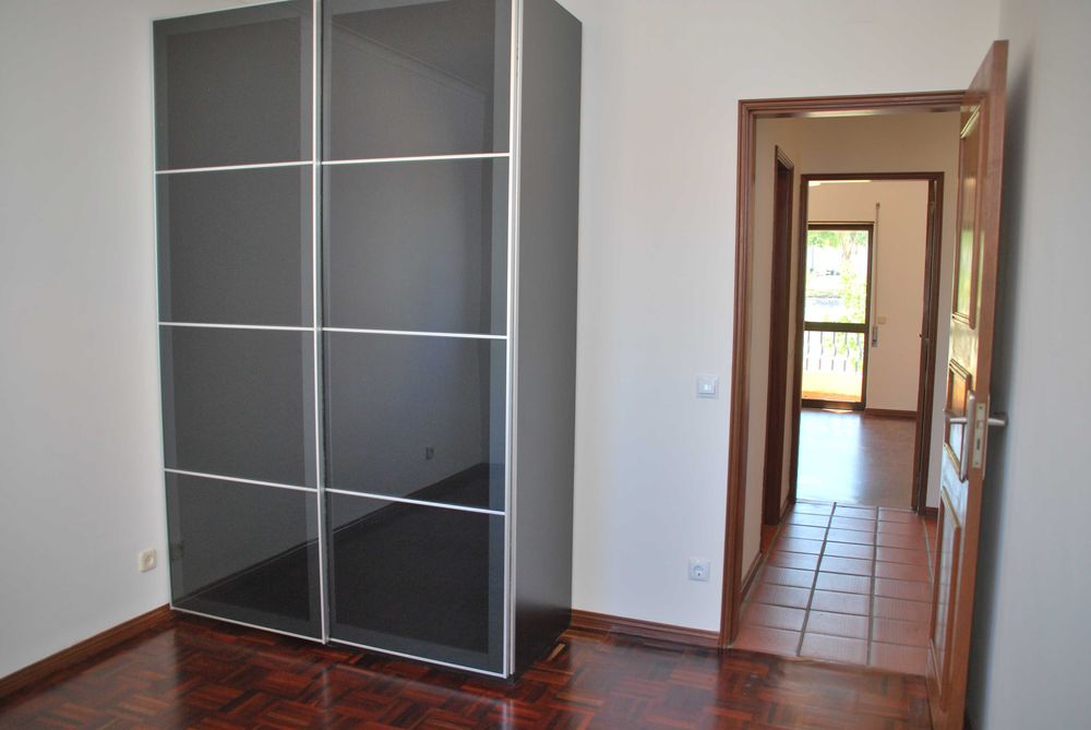 ** Quarto com cama de casal a 500m do Polo 2 ISEC Coimbra Shopping **