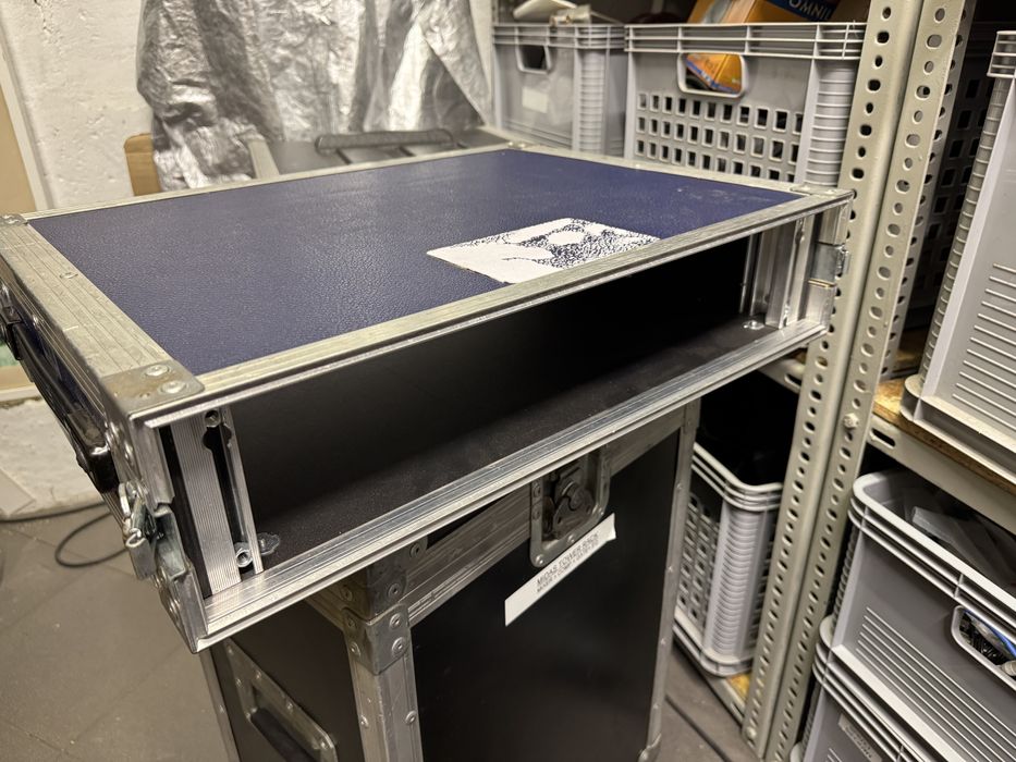 Skrzynia rack 2U 40cm wysoka jakość