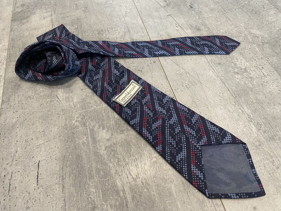 Jedwabny krawat Gianni Versace