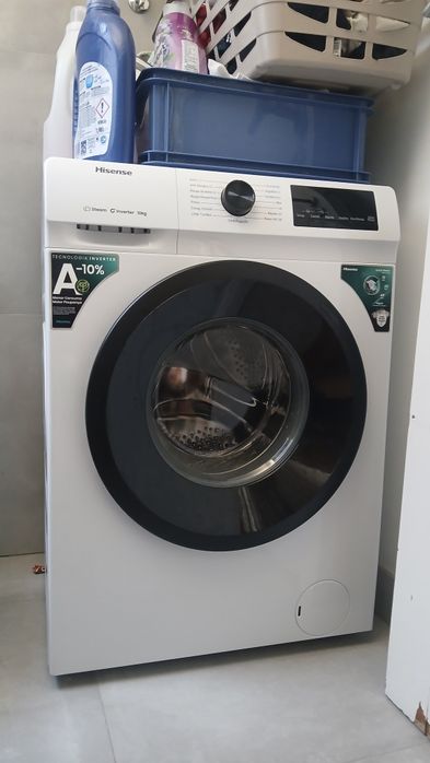 Máquina de Lavar Roupa NOVA HISENSE SERIES 1Q (10 kg - 1400 rpm - Branco) usada 5 meses apenas