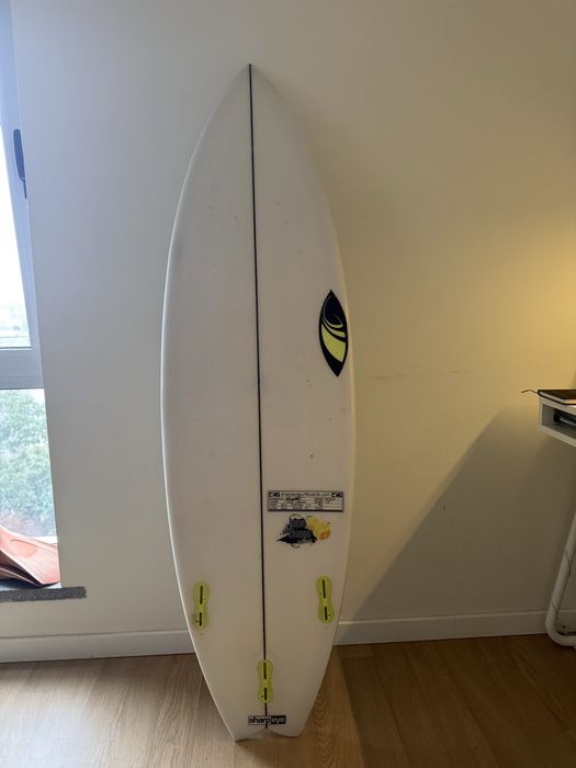 Prancha de surf Sharpey 5’8 modelo Game Changer