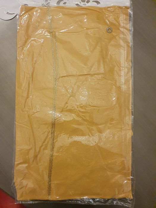 Żółty cienki sweterek