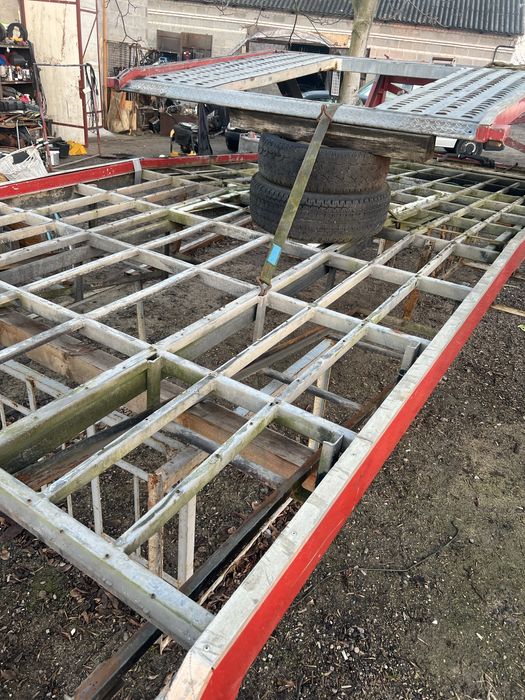 Najazd, laweta z pietrem, 6,5m x2,4m, góra 4,3x2