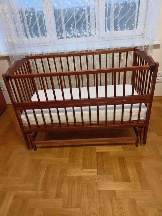 Ліжко дитяче 1-6 років 120 х 60 в чудовому стані