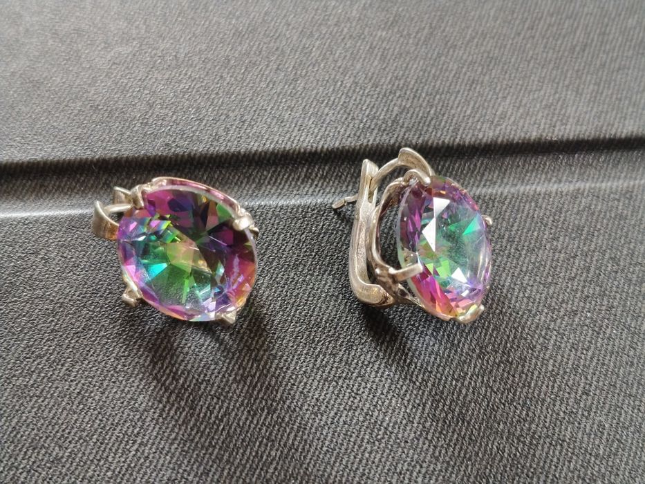 Srebrne kolczyki Topaz mistyczny i Efekt tenczy
