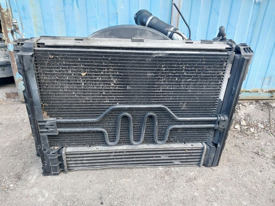 Komplet chłodnic chłodnica bmw e 90 e 91 320 d diesel 2.0  intercooler wentylator