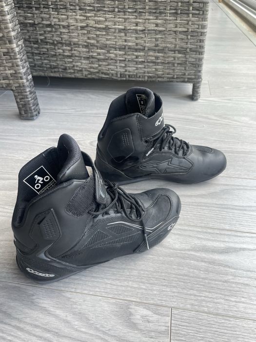 Botas Alpinestars impermeáveis