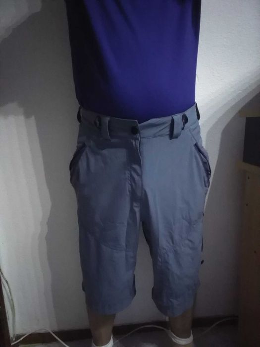 Calções Azuis e Negros Tamanho L 46-48