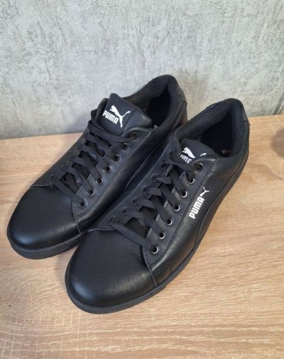 Нові човічі  кеди