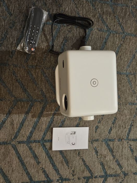 Jakościowy Projektor magcubic L018 rzutnik nowy