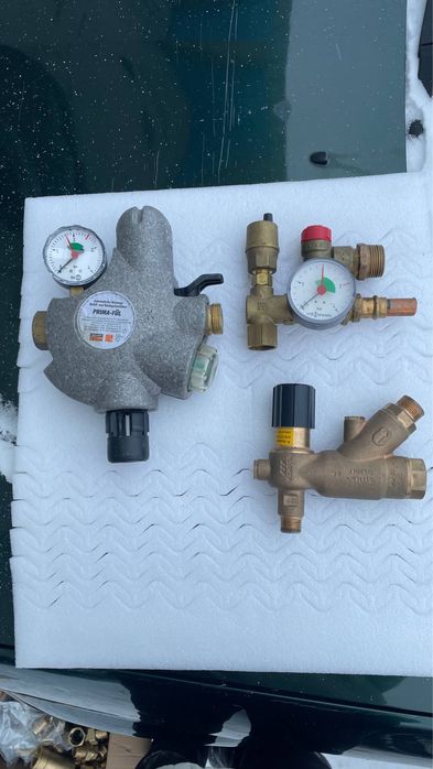 AFRISO PRIMA-FÜLL Група підживлення + запобіжний клапан Viessmann