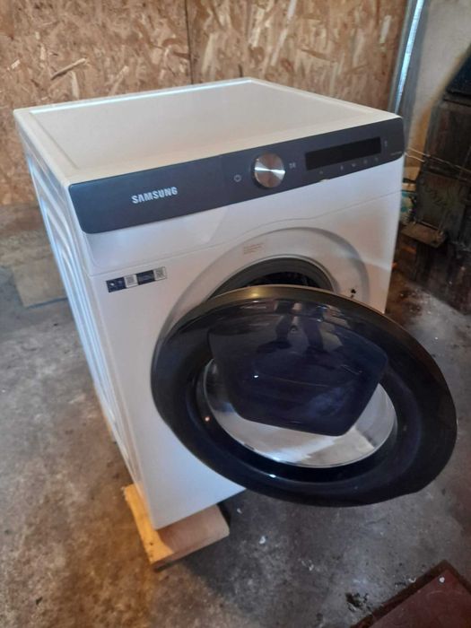 Pralka Samsung, model: WW8ET554AAT//S2