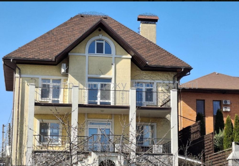 Продам особняк у чудовому місці. Ексклюзив