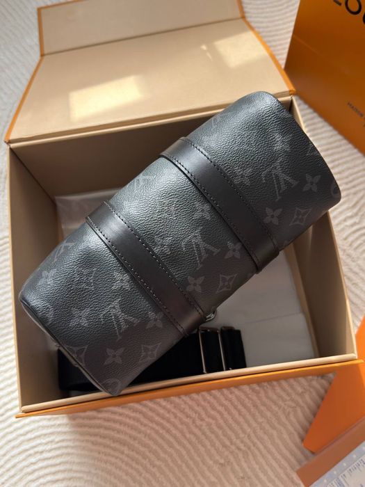 Сумка Louis Vuitton Keepall Bandouliere 25 люкс