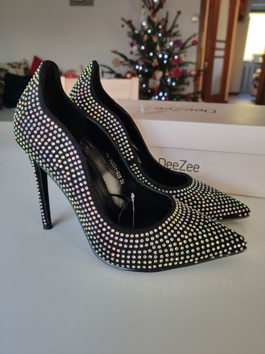 Szpilki DeeZee (nowe) r.38