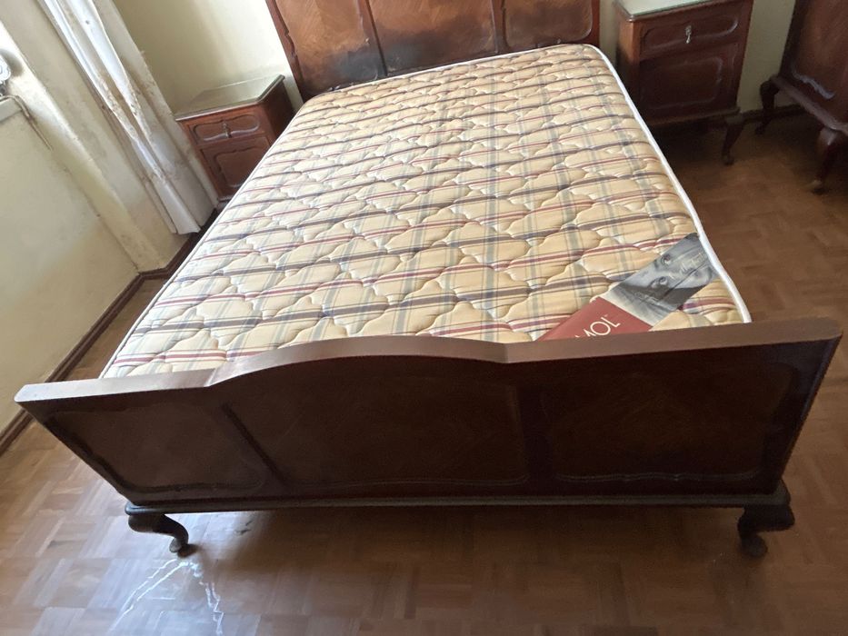 Cama de casal c/ colchão