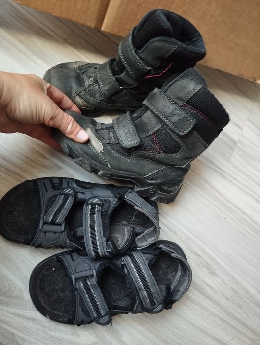 Zimowe ecco 28 i sandalki 29
