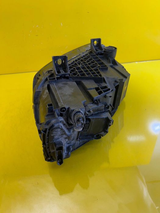 lampa prawa przednia audi q7 bi-xenon led 4m0941006