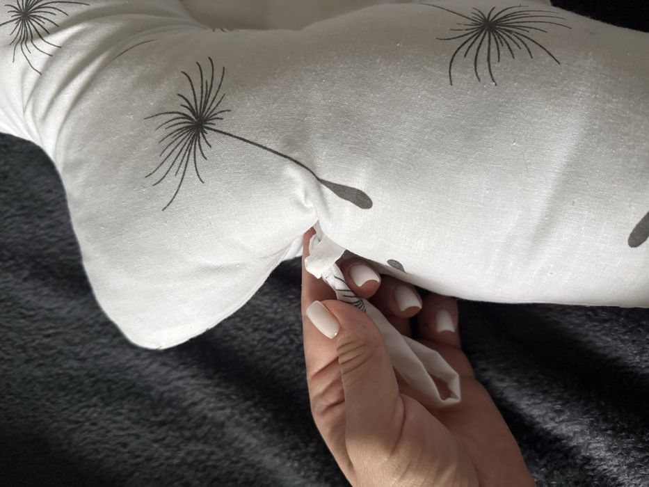 Подушка кокон для новонароджених