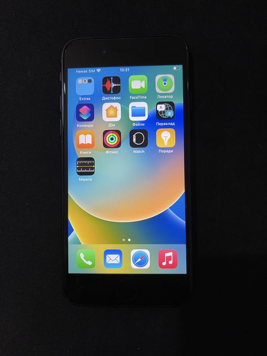 Продам iPhone SE 2020 обʼєм памʼяті  64GB